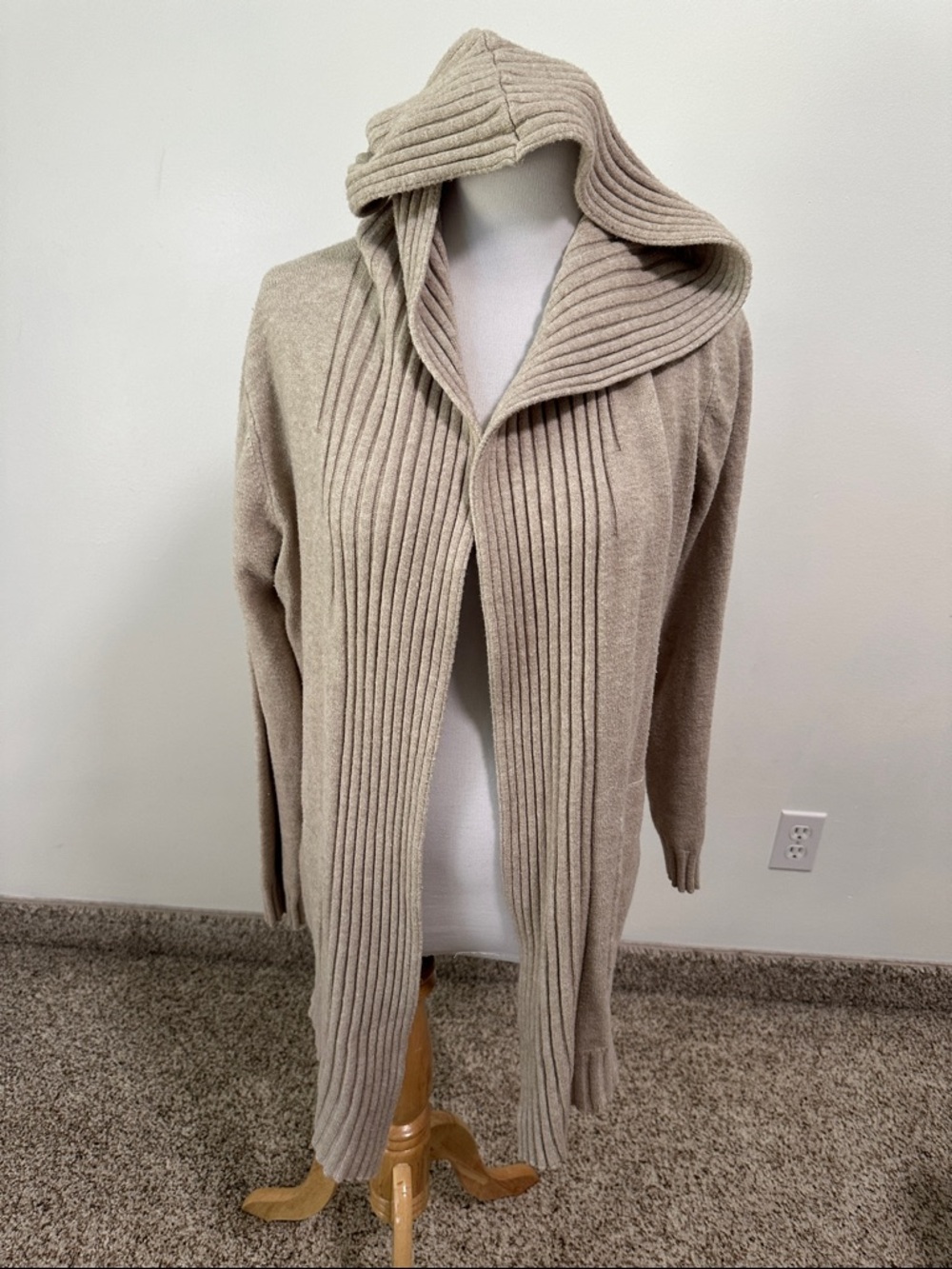 ⚾️ Cyrus Hooded Cardigan Sweater